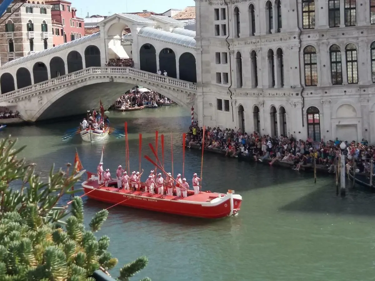 Casa Cattaneo Grand Canal View Apartment Venice