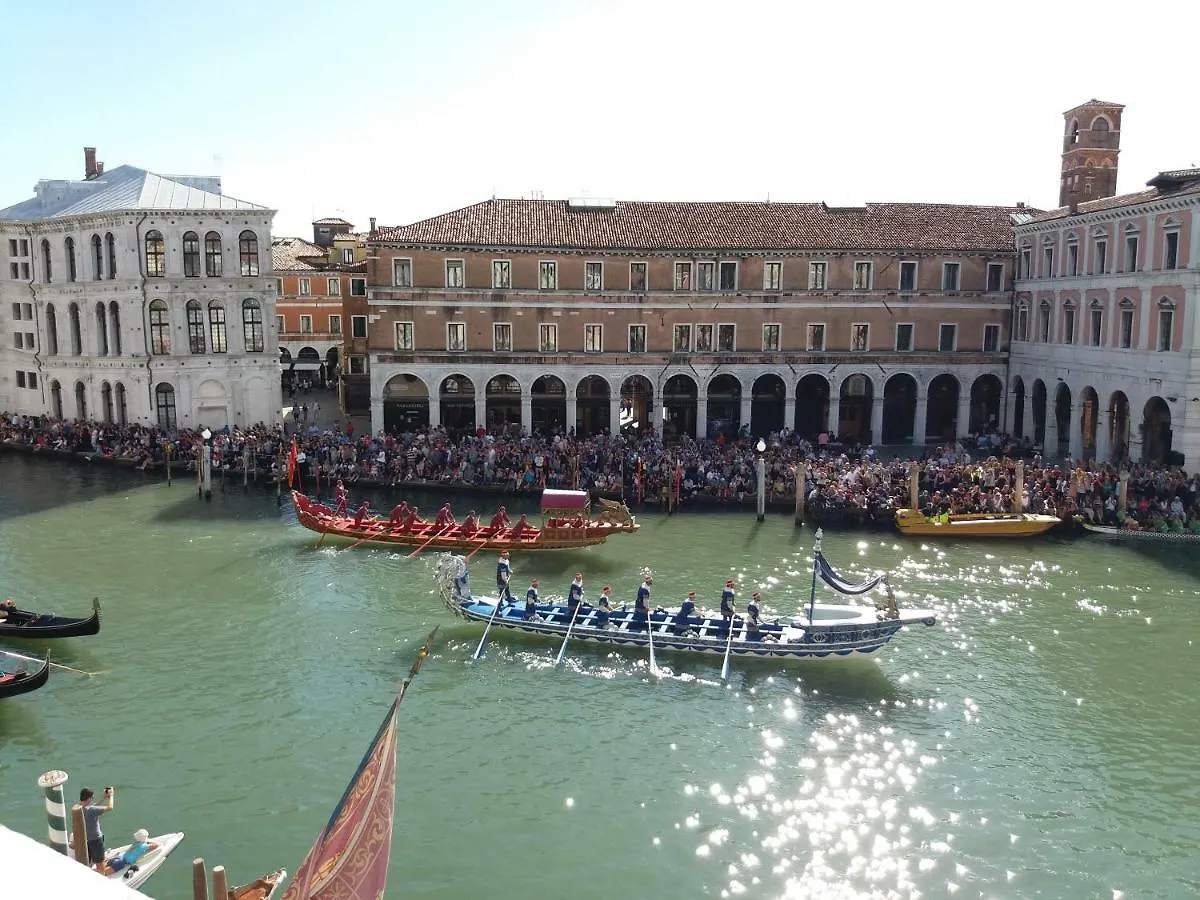 Casa Cattaneo Grand Canal View Apartment Venice