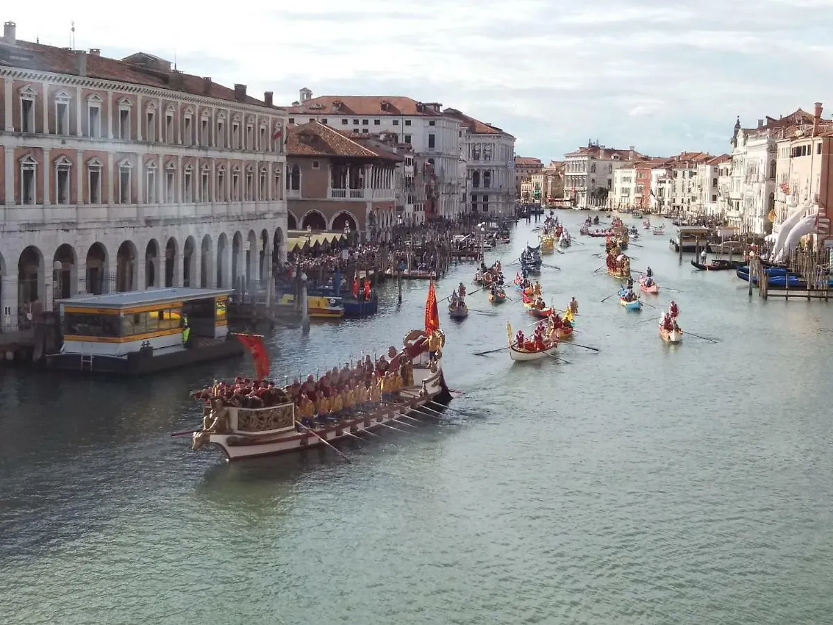 Casa Cattaneo Grand Canal View Apartment Venice