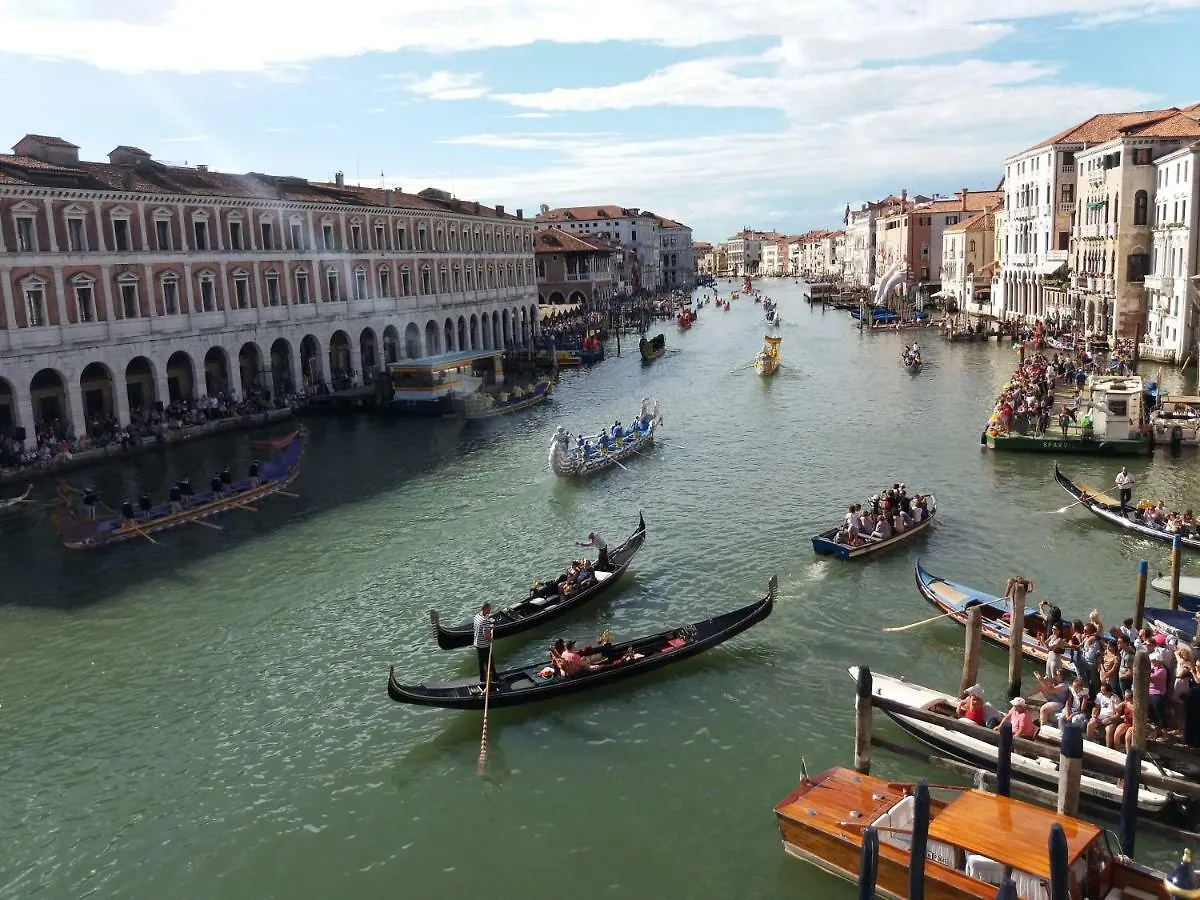 Casa Cattaneo Grand Canal View Apartment Venice Italy